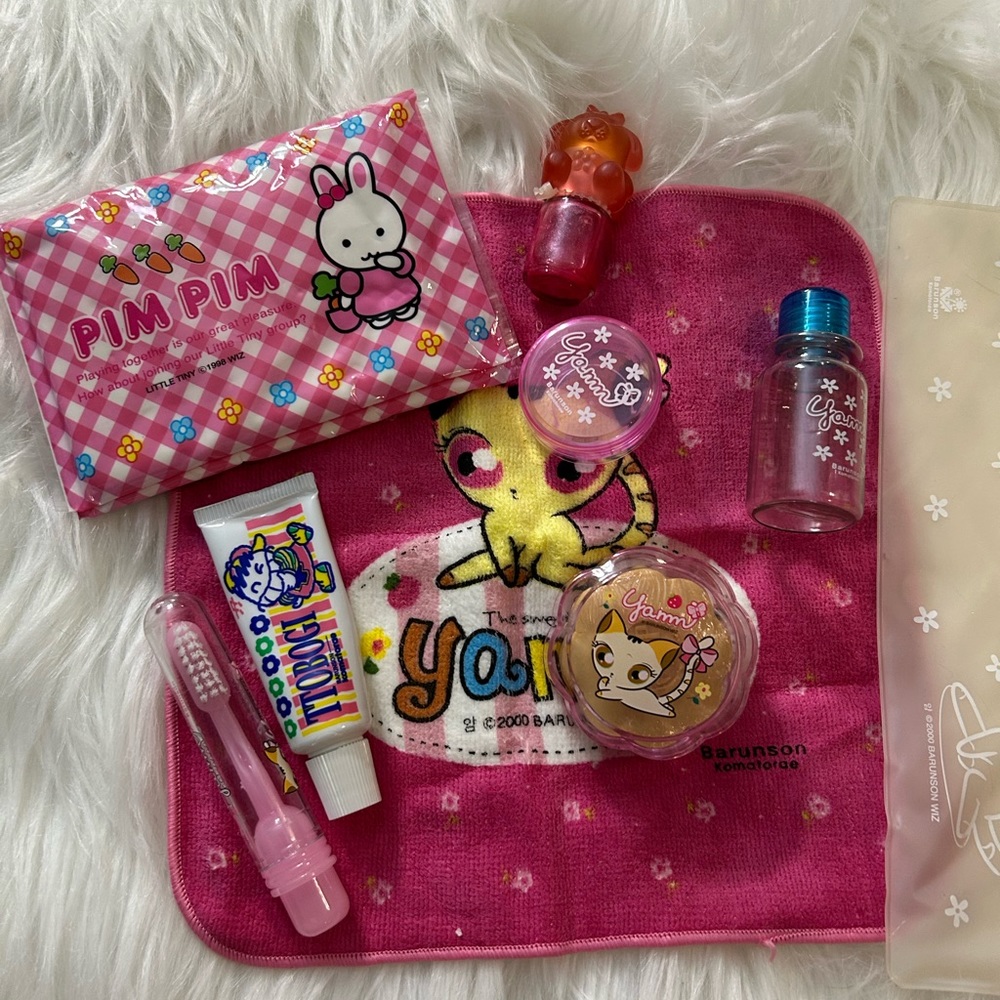 3/$15 Yamm Kitty Bathroom Set